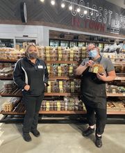 Holiday Market image 4