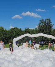 Bubbles Foam Parties, Face Painting, Balloon Twisting & More image 15