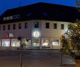 Aussenansicht der Kronen-Apotheke Gschwend