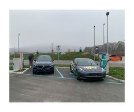 Shell Recharge Charging Station Bild 1