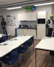 Theoriesaal - Nothilfe & BLS-AED Ausbildung - Grundkurse Roller / Motorrad - CZV