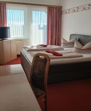 Doppelzimmer mit Balkon