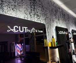 Moderner Friseur - Cut by B & Team | Friseur Münster