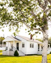 Bluebird Ocean Point Inn image 4