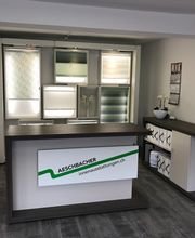 Ausstellung -  Aeschbacher Innenausstattungen - Bodenbelägen - Bettwaren, Vorhänge, Lederwaren, Geburtsanzeigetafeln und Kinderartikel - in Biberist bei Solothurn