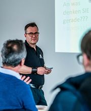 Lehrgang-zum-Brandschutzhelfer.de  Brandschutzhelfer Ausbildung mit Berufsfeuerwehrmännern Bild 14