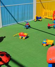 escuela-infantil-burbujas-colores-patio-05.jpg
