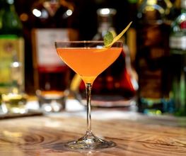 Enjoy classic and unique cocktails during the evening, or for an Italian-style aperitif at La Libreria