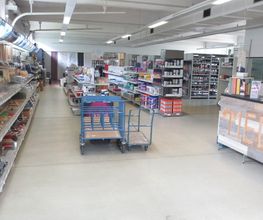 Standortbild Innenraum Lager MEGA eG Coburg, Großhandel für Maler, Bodenleger und Stuckateure