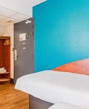 B&B HOTEL Poitiers 3 Futuroscope image 7