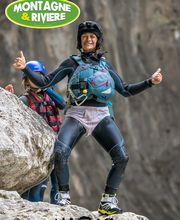 Montagne & Riviere image 17