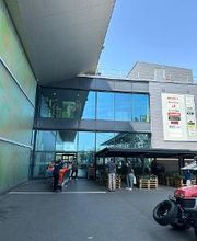 Manor Outlet Brügg Bild 1