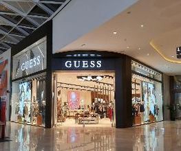 GUESS immagine 1