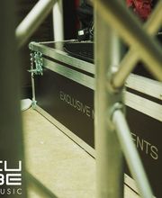 Cube Music - Premium Private Events - Yachts, Wedding DJs, Sound & lighting imagen 10