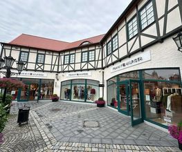 Tommy Hilfiger Outlet Bild 2