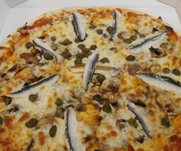 STEV'S PIZZ image 2