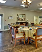 Sugar Creek Senior Living image 10
