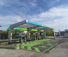 IPLANET Ricarica in sicurezza in modalità ultra fast per tutti i veicoli elettrici.
