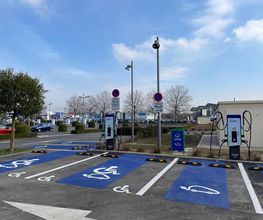 bp pulse Charging Station image 6