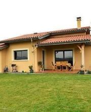 Hug Construction image 3