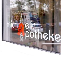 Aussenansicht der Michaelis-Apotheke