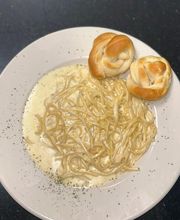 Piccolo Pizza & More image 10