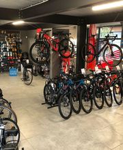LG Bike Store image 5