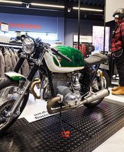 POLO Motorrad Store Wiesbaden Bild 6