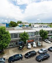 Auto & Service PIA Filiale München Nord Bild 1