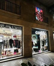 GUESS imagen 2