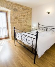 Entre Dolmens Et Fontaines image 4