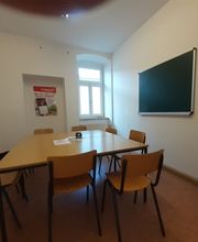 Hof Unterrichtsraum 2