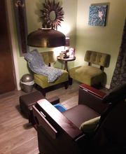 Sacred Moments Massage & Healing Center image 7