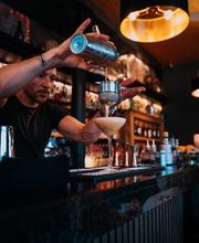 Cue Café Restaurant & Lounge Bar Bild 8