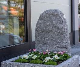 Volker Heckmann - Grabmale Bild 7