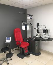 Opticien LAVAL Optical Center image 4