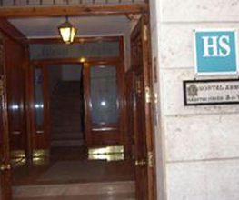 hostal-aragon-fachada-01.jpg