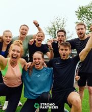 Unsere Programme stärken junge Menschen in Bewegung, Ernährung, Mental Health und Teamfähigkeit.