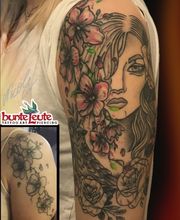 Bunte Leute Tattoo & Piercing Bild 10