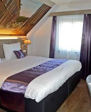 Superior King Bed Guest Room