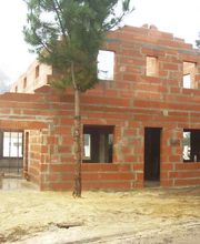 Esteves Construction image 3