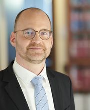 Paul Marcus Martin
Rechtsanwalt und Notar
Fachanwalt für Arbeitsrecht
Fachanwalt für Verkehrsrecht
Fachanwalt für Versicherungsrecht