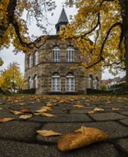 Schinkelkirche Bischmisheim Bild 1