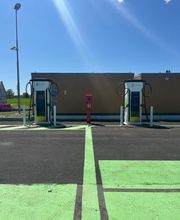 IPLANET Ricarica in sicurezza in modalità ultra fast per tutti i veicoli elettrici.