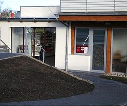 Aussenansicht der Sertürner Apotheke