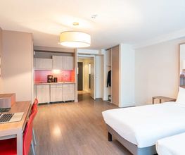 B&B HOME Caen Centre Gare image 11