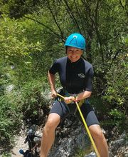 canyoning málaga, barranquismo marbella, descenso de barranco costa del sol, canyon activity marbella, canyoning benahavis, marbella activities, things to do marbella, things to do malaga.