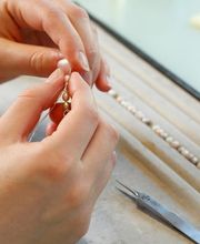 Hirt AG Uhren Bijouterie Bild 5