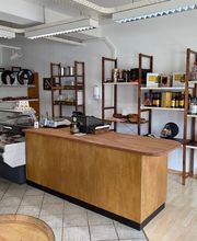 La Bodega Wein & Delikatessen