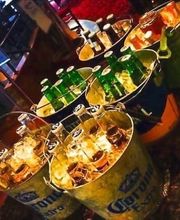 Chicas Bonitas image 1